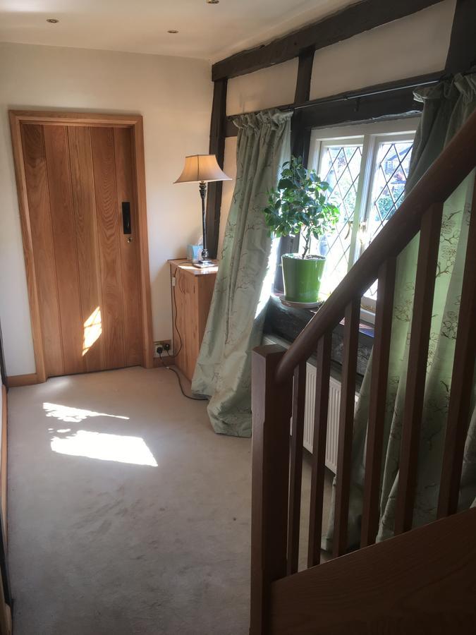 ستينس Heathrow Cottages المظهر الخارجي الصورة
